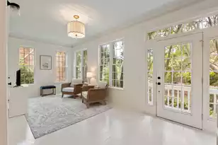 610 Hobcaw Bluff Dr, Mount Pleasant, SC 29464 - Photo 9