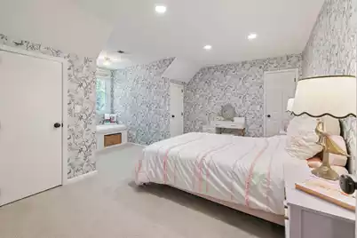 610 Hobcaw Bluff Drive, Mount Pleasant, SC 29464 - Photo 15