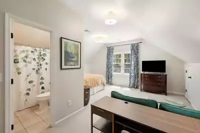 610 Hobcaw Bluff Drive, Mount Pleasant, SC 29464 - Photo 19