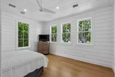 967 Royall Avenue, Mount Pleasant, SC 29464 - Photo 53