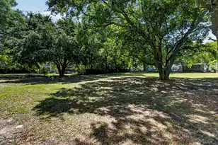 211 6th Ave, Mount Pleasant, SC 29464 - Photo 15
