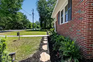 211 6th Ave, Mount Pleasant, SC 29464 - Photo 19