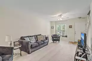 7982 Shadow Oak Dr, North Charleston, SC 29406 - Photo 5