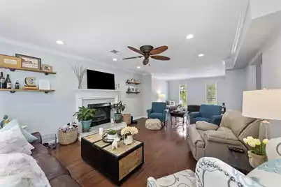 635 Fishermans Bend, Mount Pleasant, SC 29464 - Photo 13