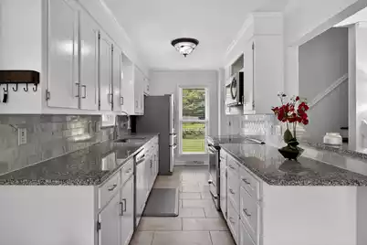 27 Westside Drive, Charleston, SC 29412 - Photo 11