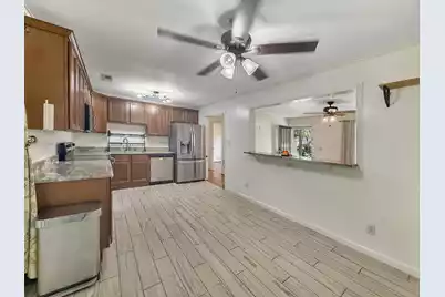 135 Mulberry Drive, Summerville, SC 29486 - Photo 5