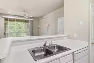 1600 Long Grove Dr, Mount Pleasant, SC 29464 - Photo 5