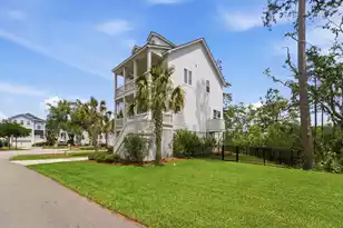 820 Forrest Dr, Charleston, SC 29492 - Photo 5