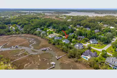 2324 Darts Cove Way, Mount Pleasant, SC 29466 - Photo 11