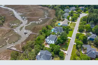 2324 Darts Cove Way, Mount Pleasant, SC 29466 - Photo 7