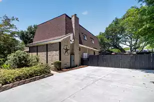 18 Old English Dr, Charleston, SC 29407 - Photo 3