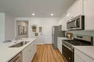 1033 Laurel Oaks Dr, Summerville, SC 29483 - Photo 9