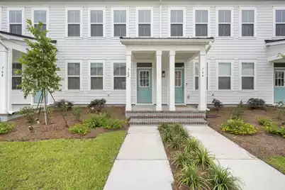 762 Blueway Avenue, Summerville, SC 29486 - Photo 3