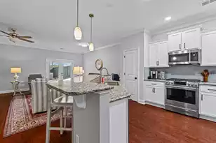 2068 Promenade Ct, Mount Pleasant, SC 29466 - Photo 9