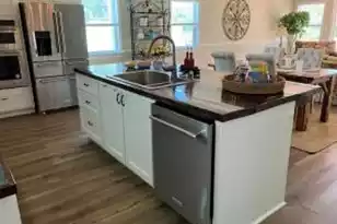 2222 Lakeshore Dr, Manning, SC 29102 - Photo 9