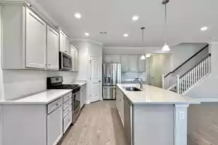229 Shadybrook Dr, Summerville, SC 29486 - Photo 9