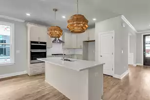 733 Maynard Ln, Summerville, SC 29486 - Photo 9