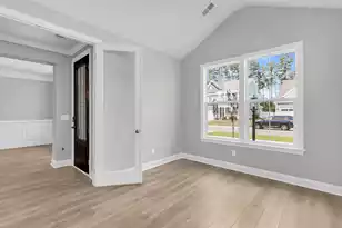 734 Maynard Ln, Summerville, SC 29486 - Photo 5