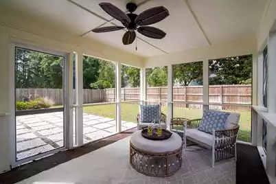 1394 Point Drive W, Mount Pleasant, SC 29466 - Photo 19
