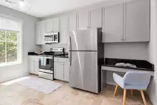 280 Seven Farms Drive #202, Charleston, SC 29492 - Photo 5