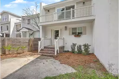 958 Myrtle Court, Mount Pleasant, SC 29464 - Photo 3