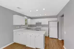 4834 Habersham Ln, Summerville, SC 29485 - Photo 9