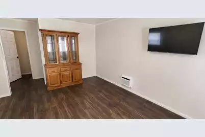 48 Huggins Street W, Manning, SC 29102 - Photo 5