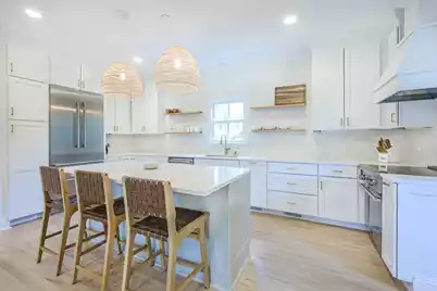 112 Middle Street, Mount Pleasant, SC 29464 - Photo 17