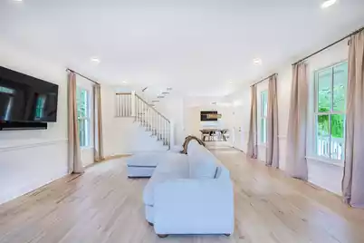 112 Middle Street, Mount Pleasant, SC 29464 - Photo 9