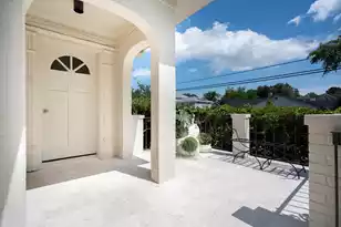924 Ashley Ave, Charleston, SC 29403 - Photo 3