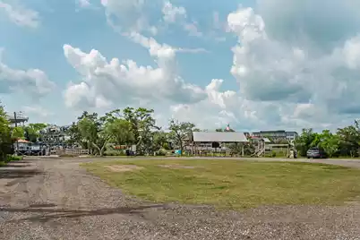 950 Cottingham Drive, Mount Pleasant, SC 29464 - Photo 29