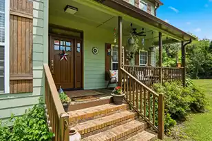 1594 Church Street E, Bonneau, SC 29431 - Photo 5