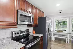 4960 Foxwood Dr, North Charleston, SC 29418 - Photo 11
