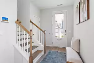 190 Pinckney Street E, Summerville, SC 29485 - Photo 5
