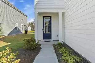 190 Pinckney Street E, Summerville, SC 29485 - Photo 3