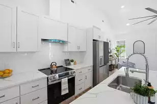 700 Meeting St, Charleston, SC 29403 - Photo 13