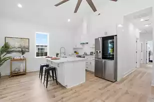 700 Meeting St, Charleston, SC 29403 - Photo 9