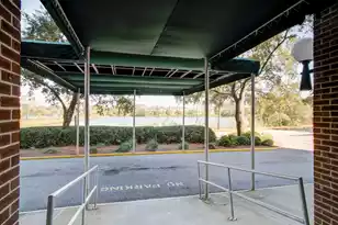 14 Lockwood Dr, Charleston, SC 29401 - Photo 23