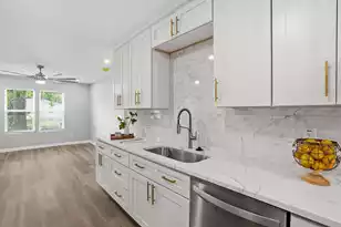2711 Saratoga Rd, North Charleston, SC 29405 - Photo 7