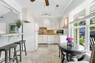 1027 Yorktown Dr, Charleston, SC 29412 - Photo 9