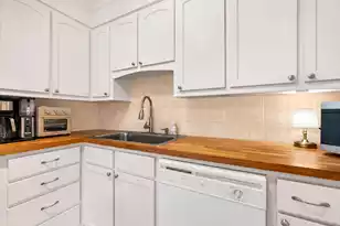 1027 Yorktown Dr, Charleston, SC 29412 - Photo 11