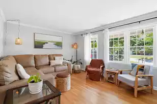 1246 Honeysuckle Ln, Charleston, SC 29412 - Photo 7