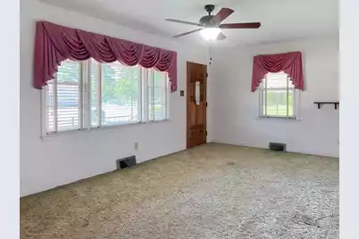 300 Metts Street N, Saint George, SC 29477 - Photo 5