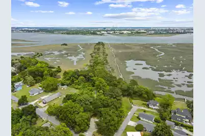 916 Hillsboro Drive, Charleston, SC 29407 - Photo 35
