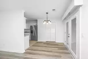 7940 Parklane Ct, North Charleston, SC 29418 - Photo 9