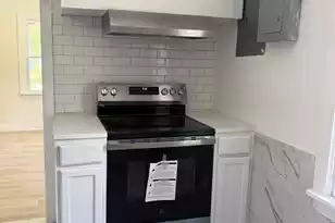151 Stratton Dr, North Charleston, SC 29420 - Photo 3