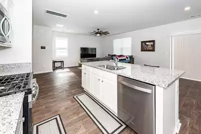 179 Cloverleaf Street, Summerville, SC 29483 - Photo 7
