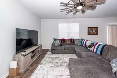 179 Cloverleaf Street, Summerville, SC 29483 - Photo 5