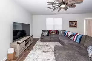 179 Cloverleaf St, Summerville, SC 29483 - Photo 5