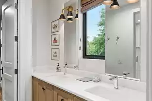 606 Simmons St, Mount Pleasant, SC 29464 - Photo 57